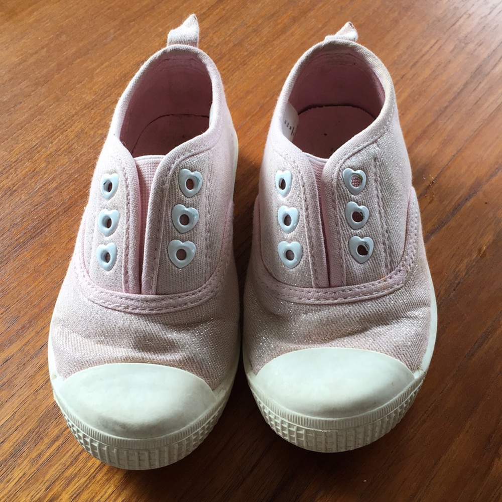 🎉4/$20 Girls slip on sneakers
